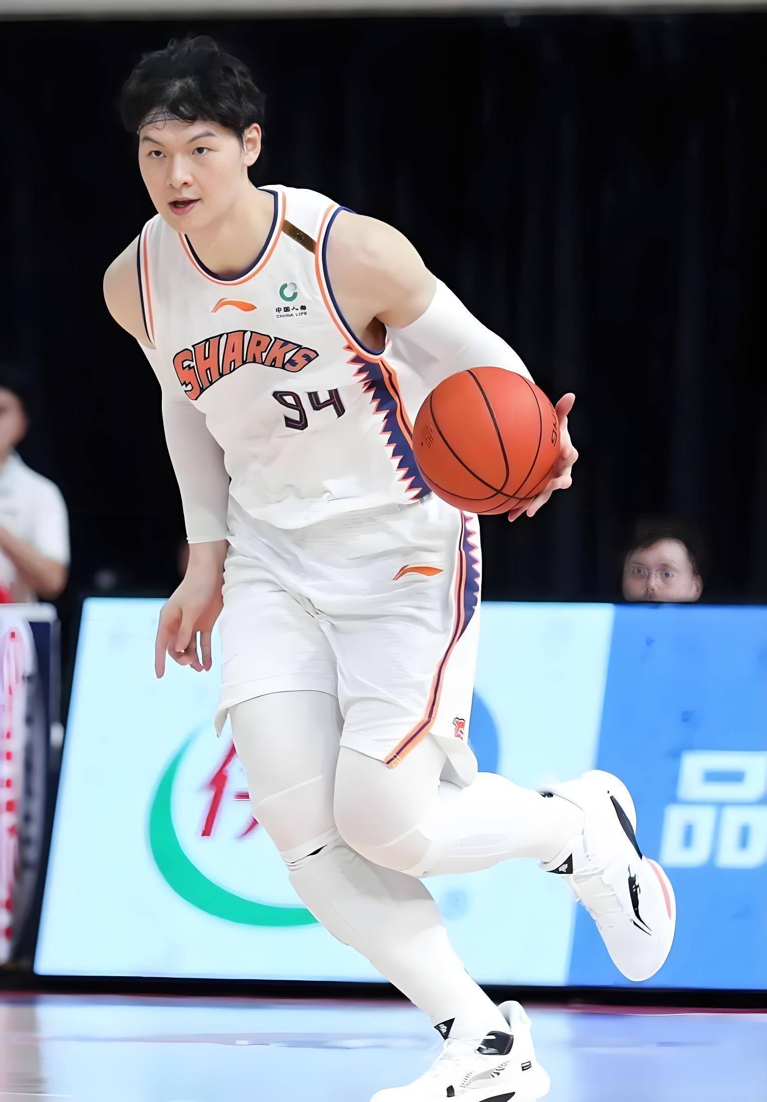 CBA季后赛今晚走向成谜,达拉斯独行侠调整名单,信心回归,资深球员宣示担当的简单介绍 CBA季后赛今晚走向成谜,达拉斯独行侠调整名单,信心回归,资深球员宣示担当的简单介绍